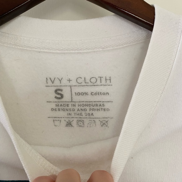 Mom sweater shirt size small - Picture 4 of 4